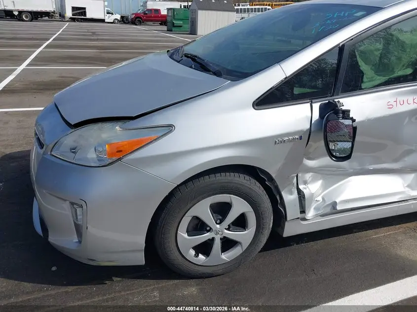 2014 TOYOTA PRIUS FOUR