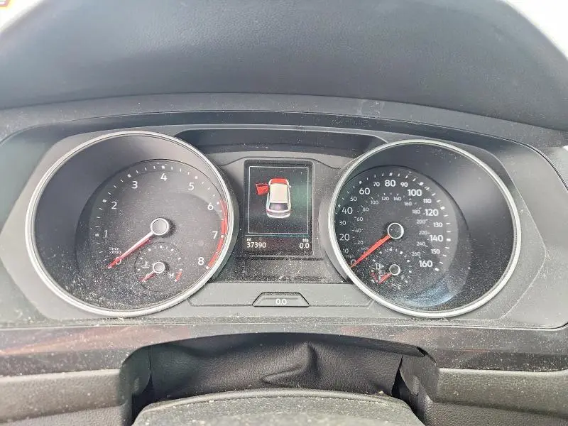 2018 VOLKSWAGEN TIGUAN SE  