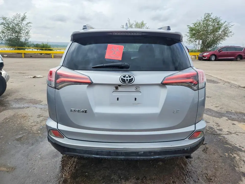 2016 TOYOTA RAV4 LE  