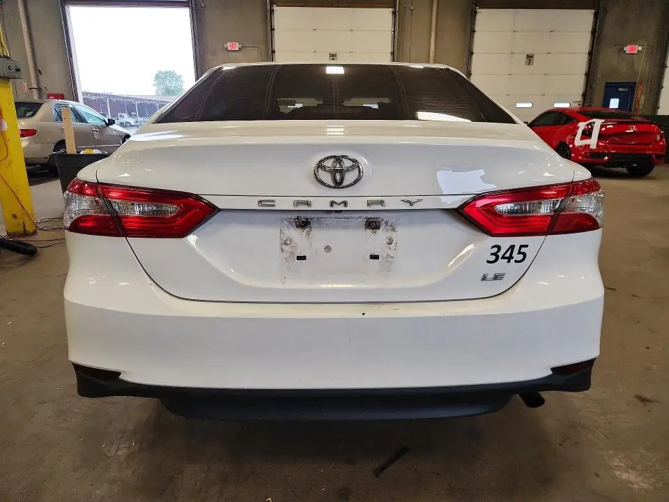 2018 TOYOTA CAMRY   