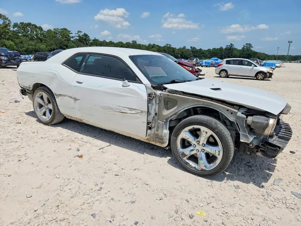 2013 DODGE CHALLENGER SXT  