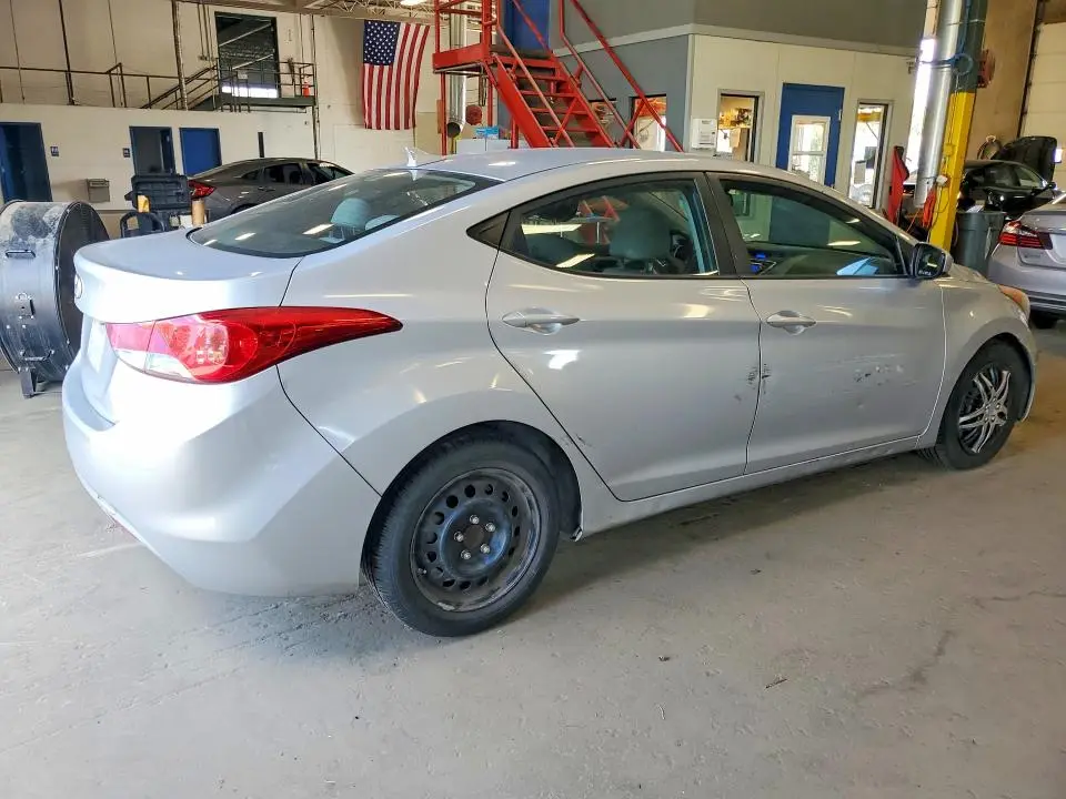 2011 HYUNDAI ELANTRA GLS  