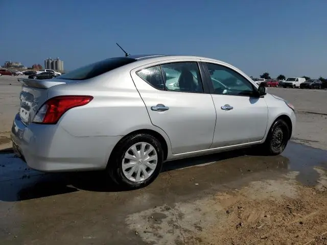 2019 NISSAN VERSA S  