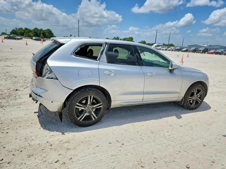 2018 VOLVO XC60 T6 R-DESIGN  