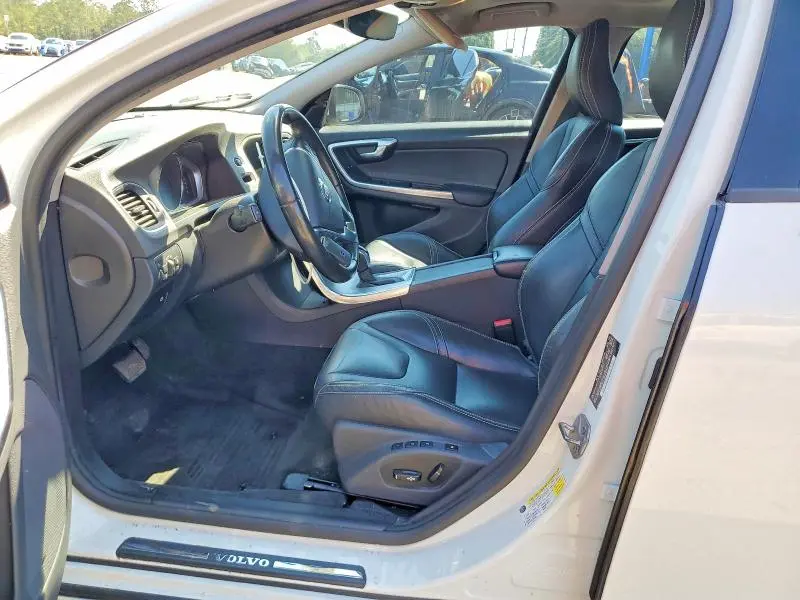 2017 VOLVO S60 DYNAMIC  