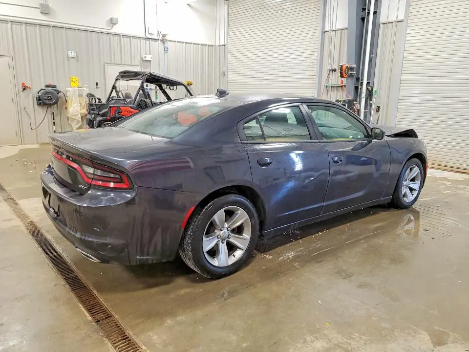 2017 DODGE CHARGER SXT  