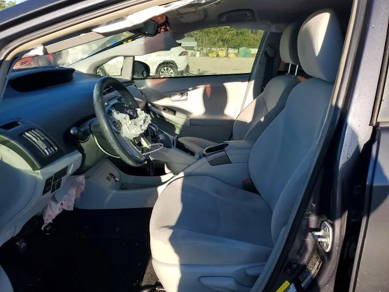 2015 TOYOTA PRIUS THREE  