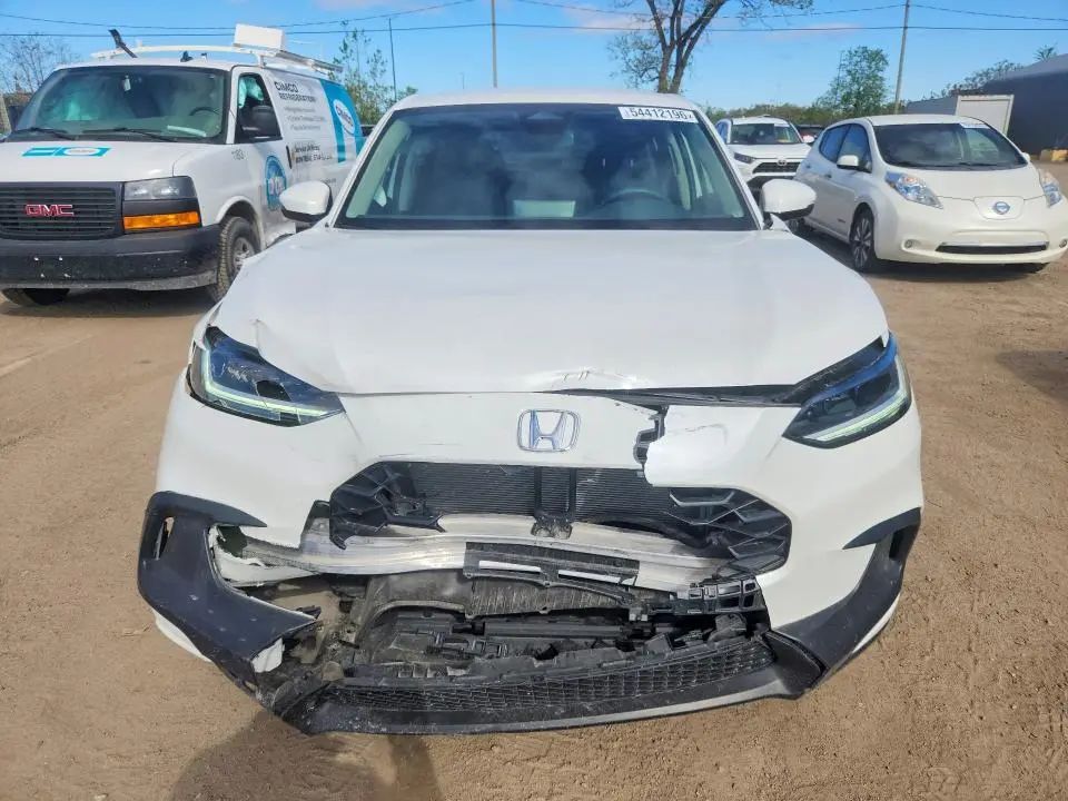 2025 HONDA HR-V LX  