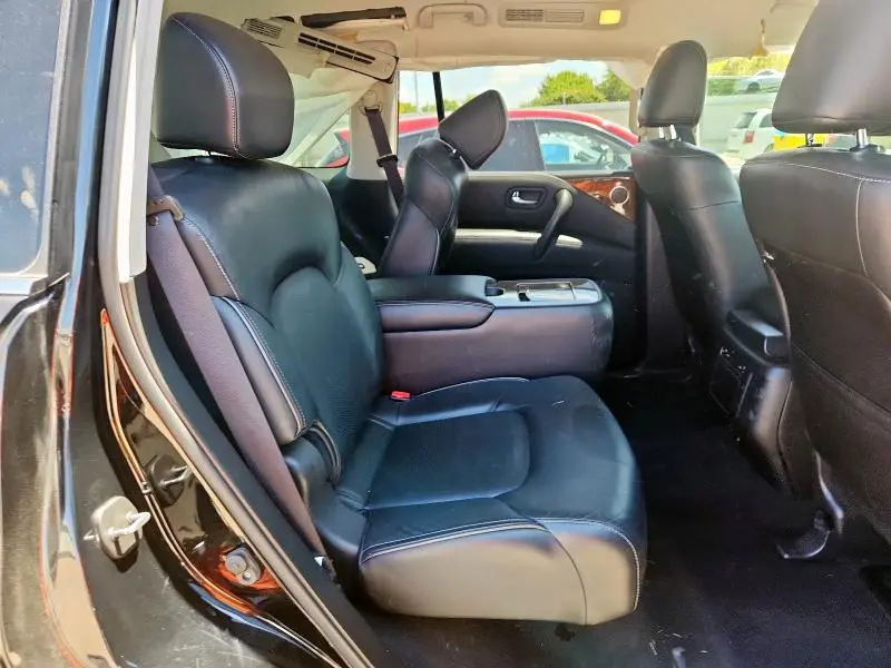 2016 INFINITI QX80   