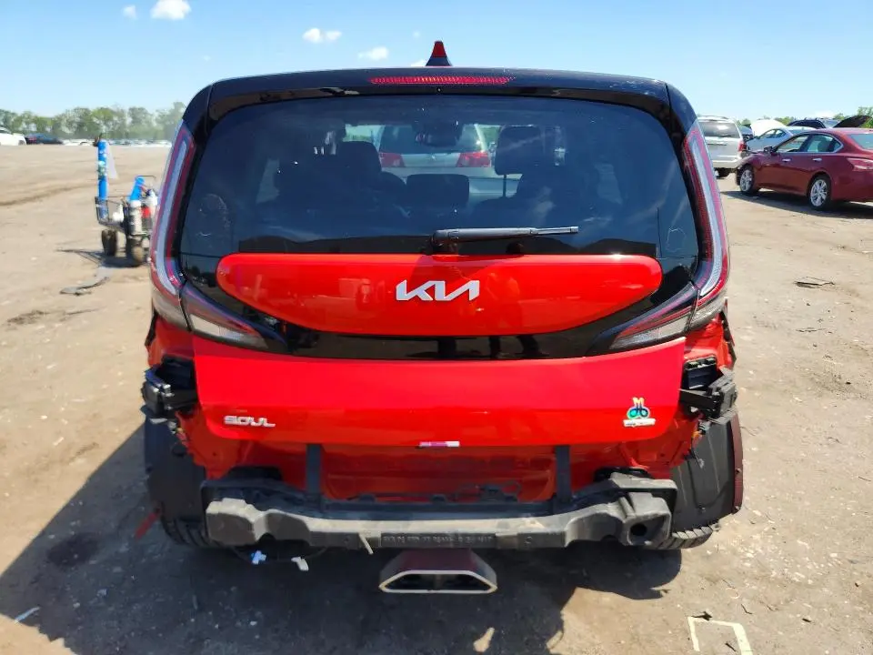 2025 KIA SOUL GT LINE  