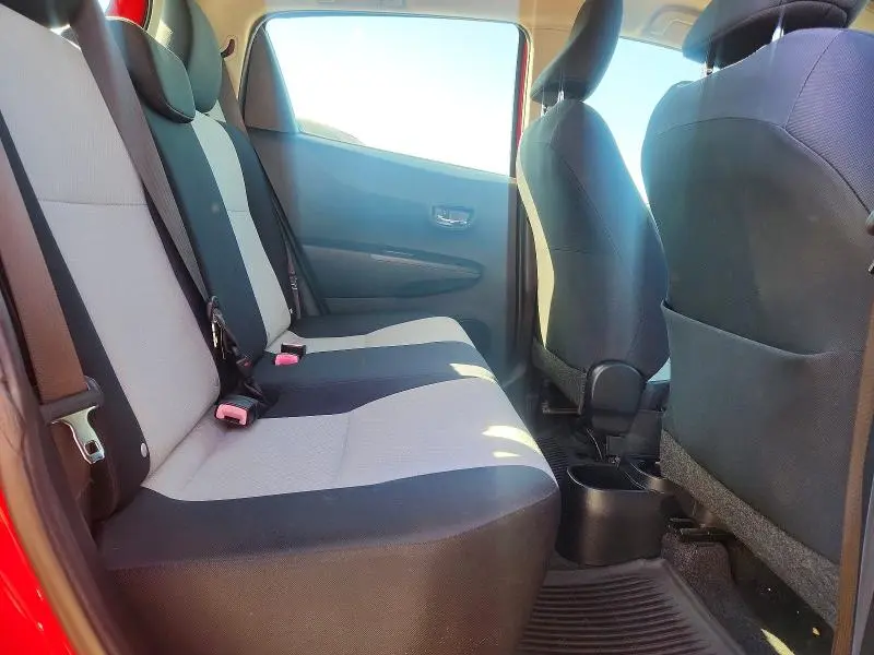 2014 TOYOTA YARIS 5-DOOR LE  