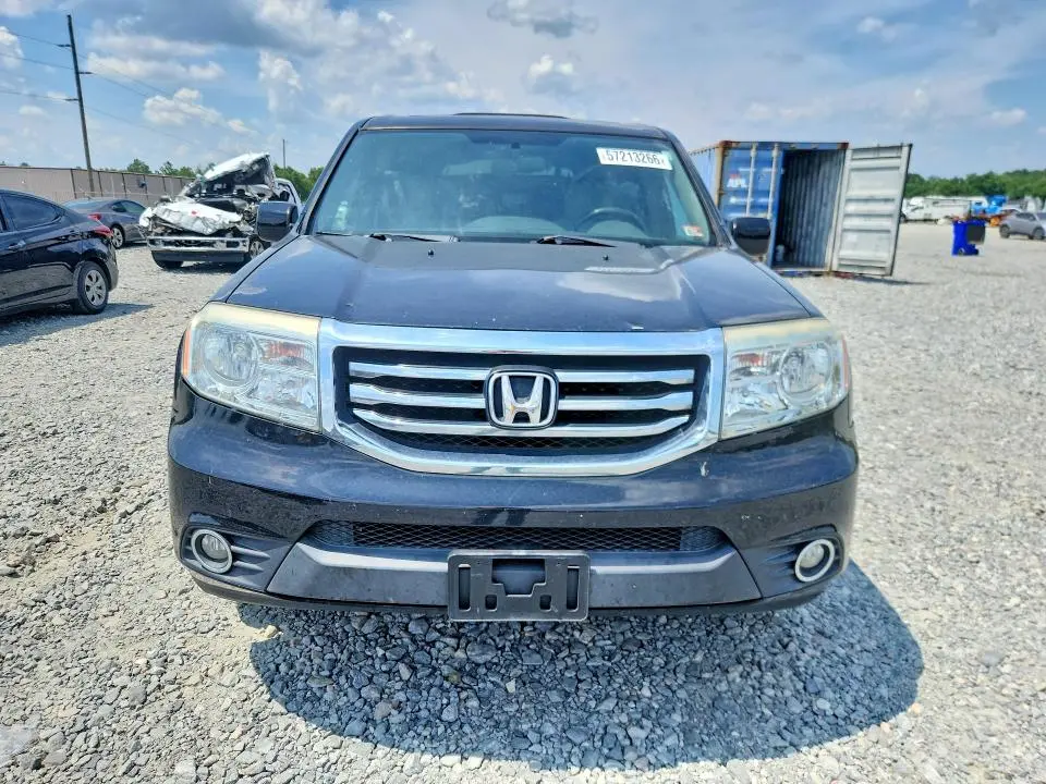 2015 HONDA PILOT SE  