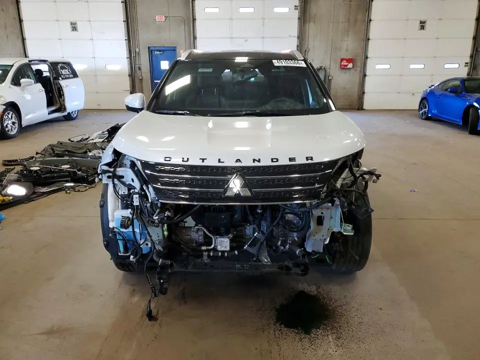 2025 MITSUBISHI OUTLANDER SEL  