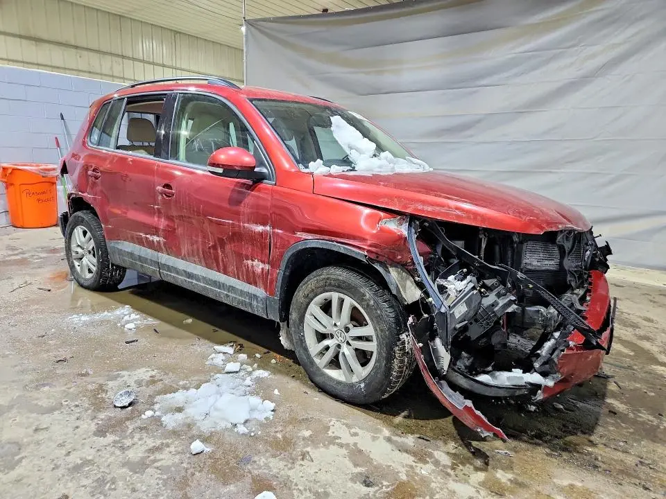 2016 VOLKSWAGEN TIGUAN S  