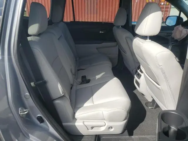 2021 HONDA PILOT SE  