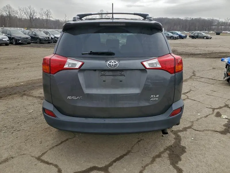 2014 TOYOTA RAV4 XLE  