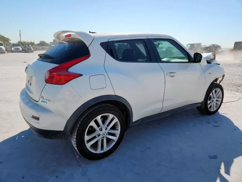 2014 NISSAN JUKE S  