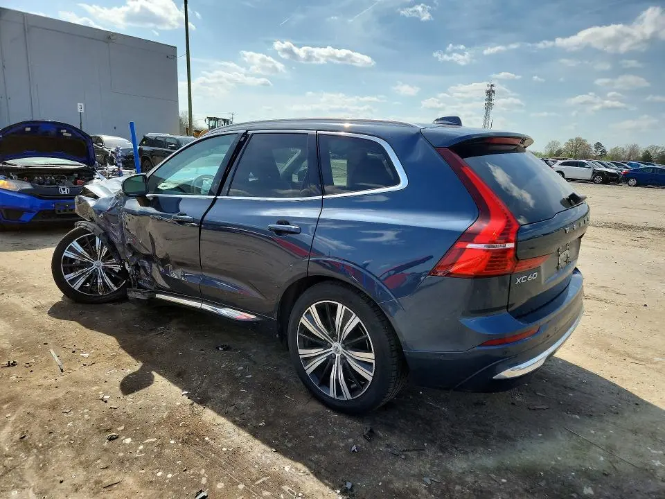 2023 VOLVO XC60 PLUS  