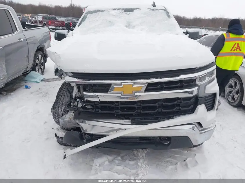 2025 CHEVROLET SILVERADO 1500 4WD  SHORT BED LT WITH 2FL