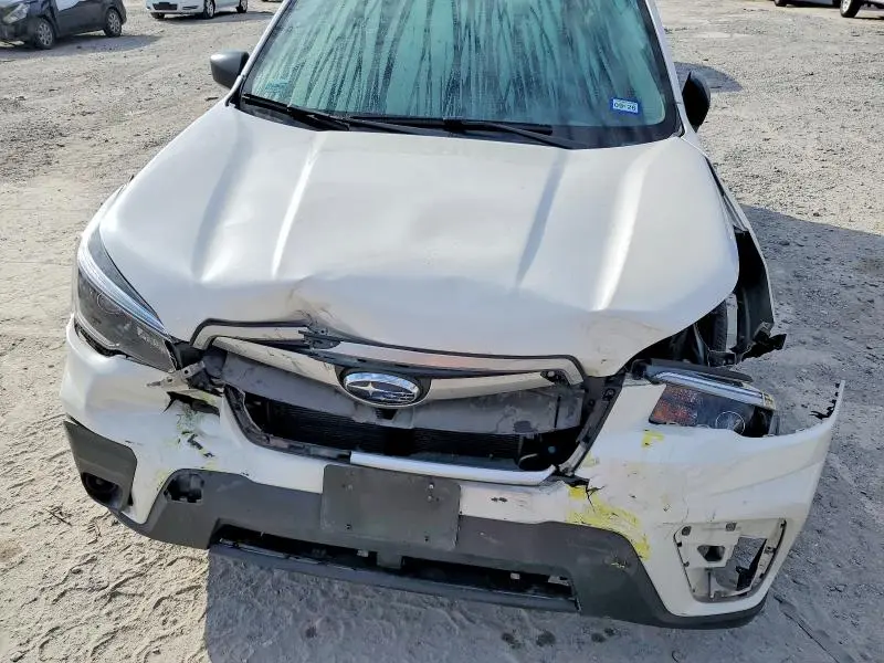 2021 SUBARU FORESTER   