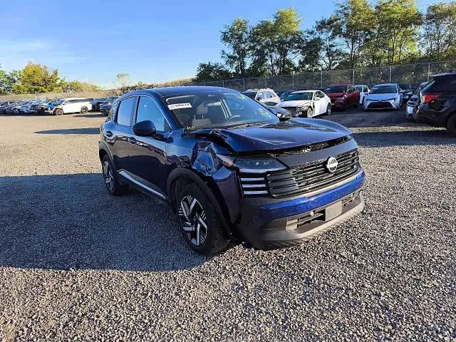 2025 NISSAN KICKS SV  