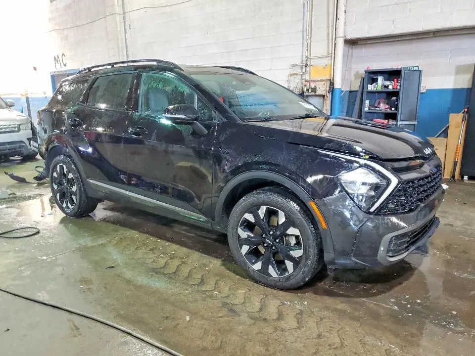 2023 KIA SPORTAGE X-LINE  