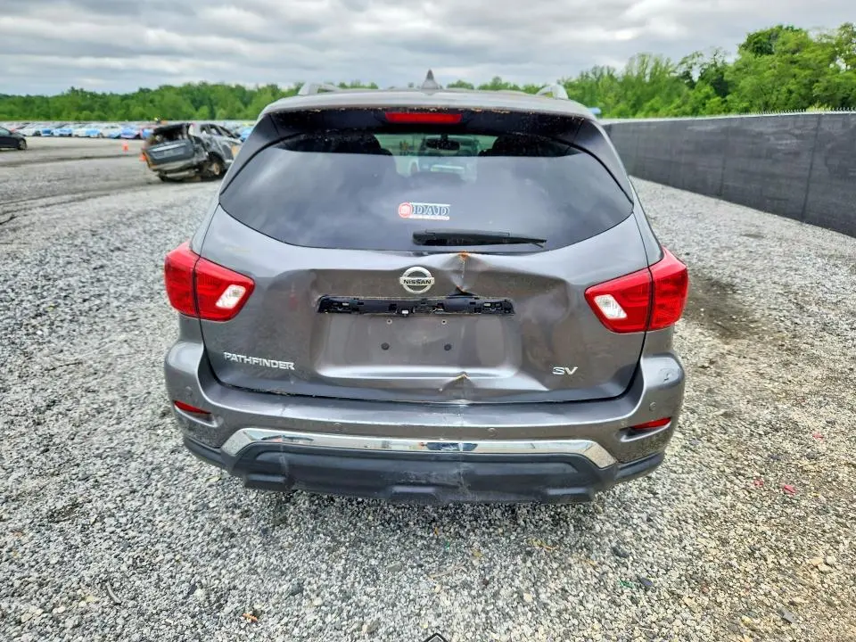 2019 NISSAN PATHFINDER SV  