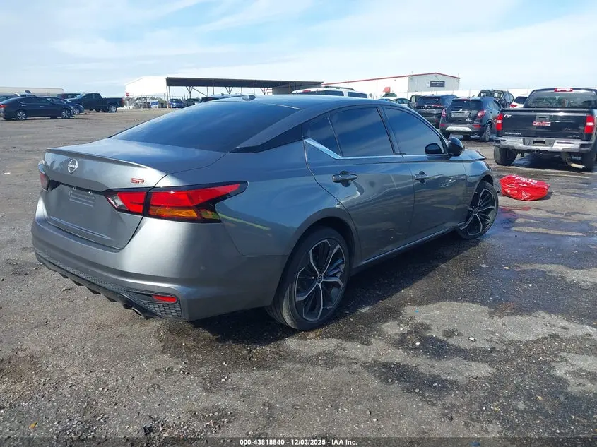 2023 NISSAN ALTIMA SR FWD