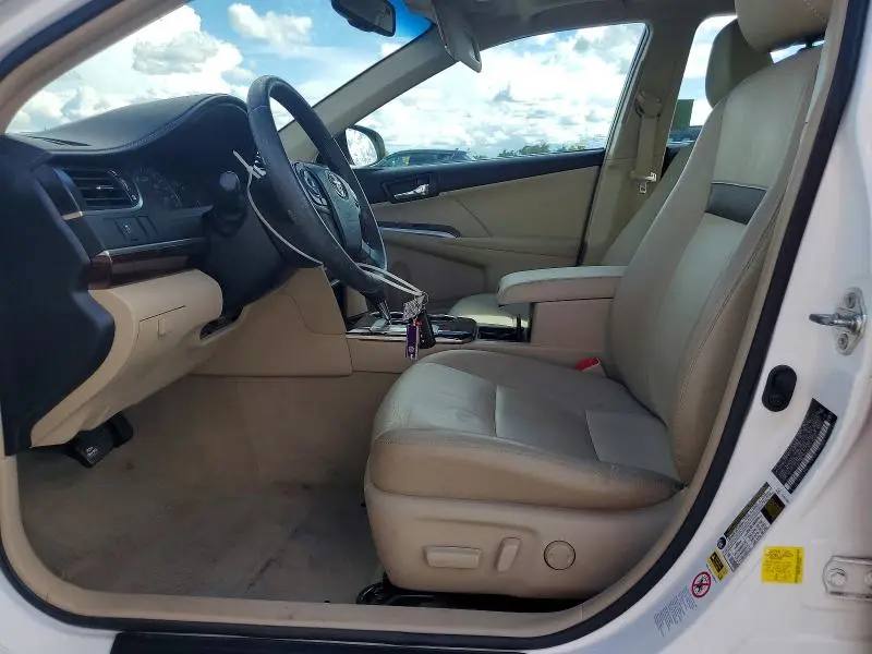 2012 TOYOTA CAMRY XLE  
