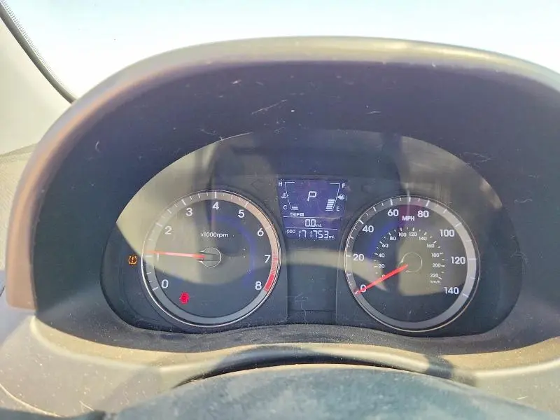 2012 HYUNDAI ACCENT GS  
