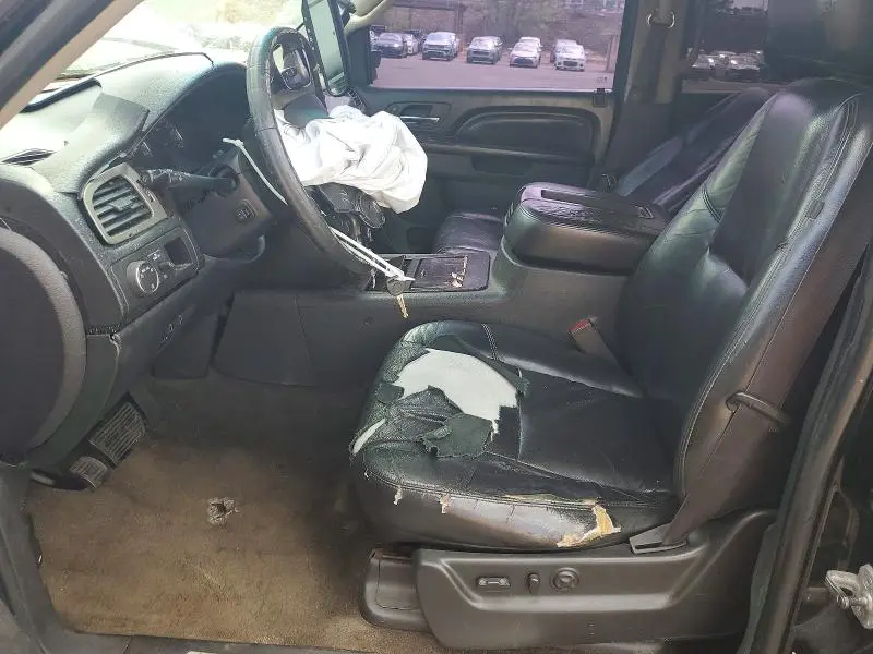2011 GMC YUKON DENALI  