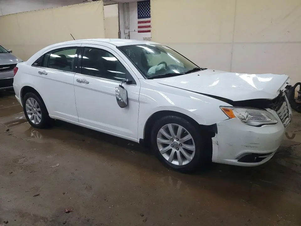 2014 CHRYSLER 200 LIMITED  