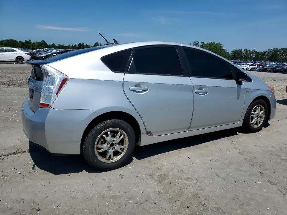 2010 TOYOTA PRIUS II  