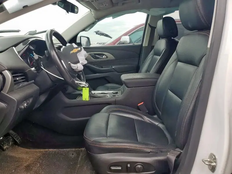 2020 CHEVROLET TRAVERSE LT  