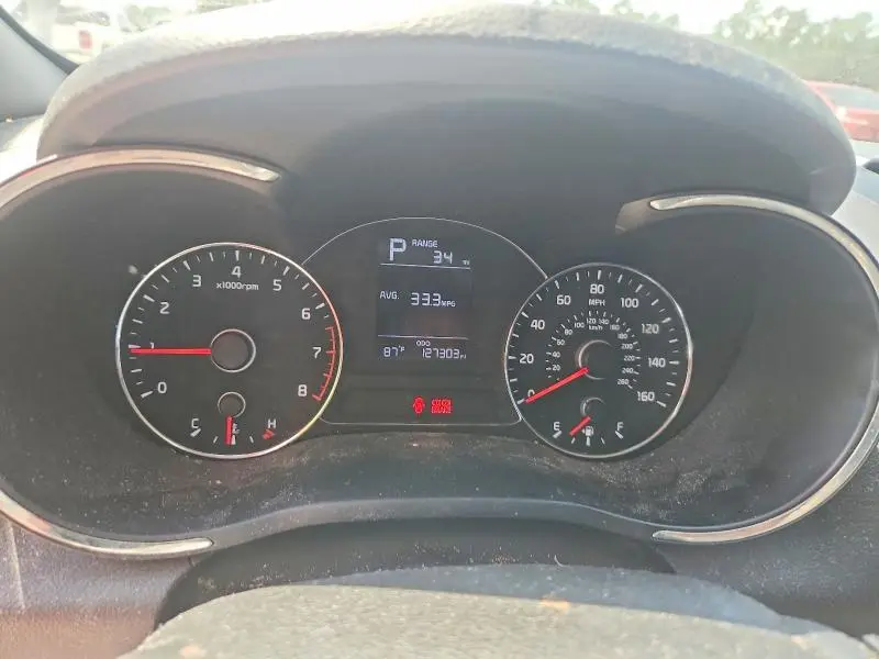2017 KIA FORTE LX  