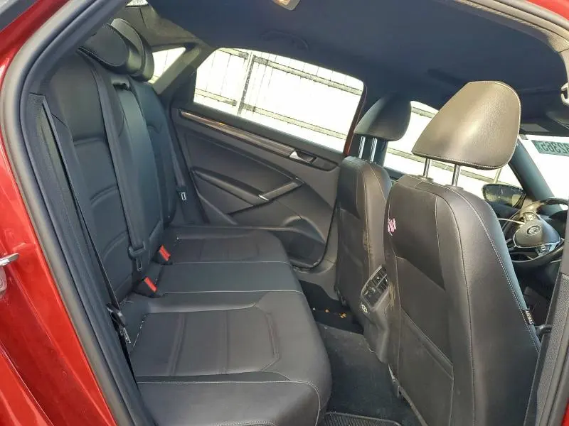 2021 VOLKSWAGEN PASSAT R-LINE  