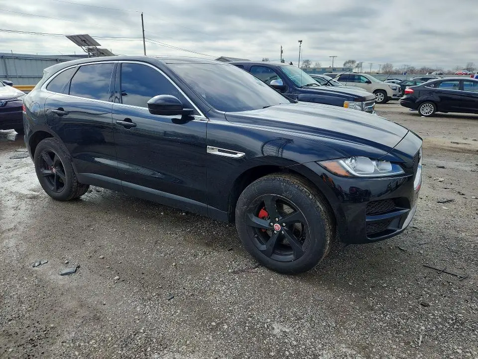 2019 JAGUAR F-PACE   
