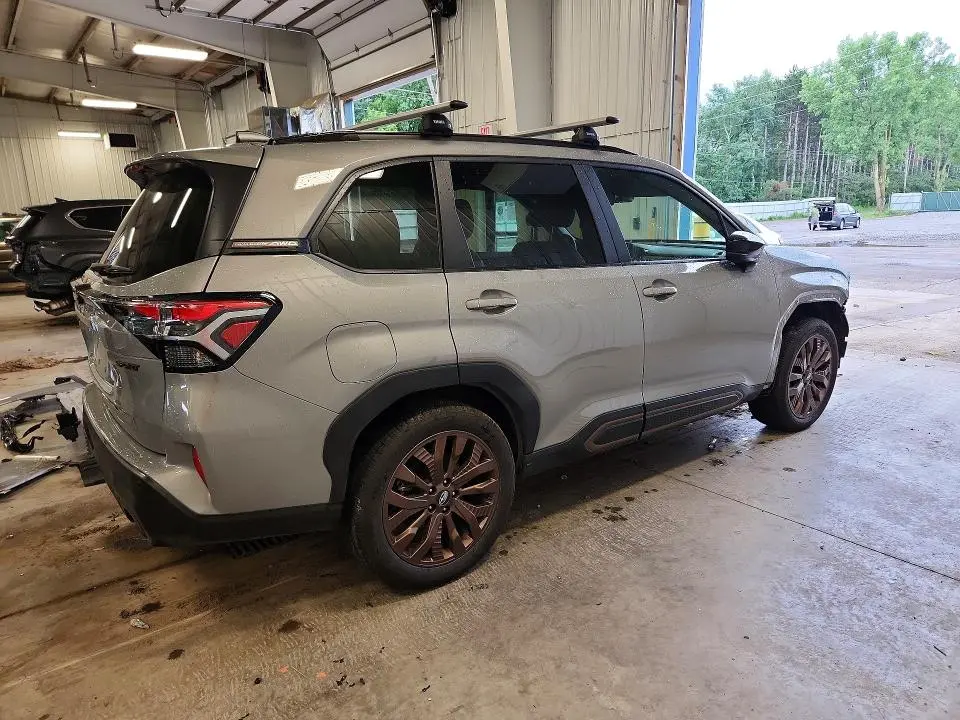 2025 SUBARU FORESTER SPORT  