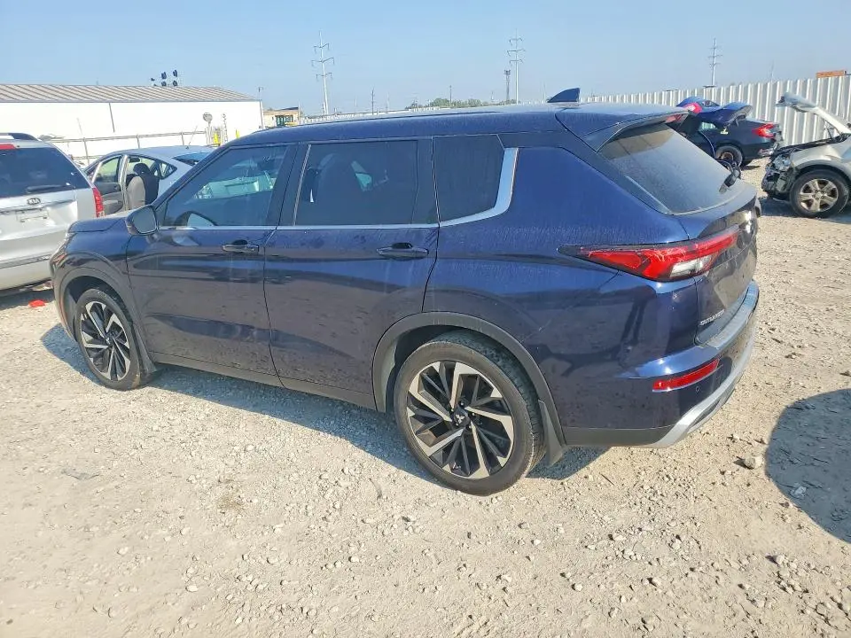 2022 MITSUBISHI OUTLANDER SE  