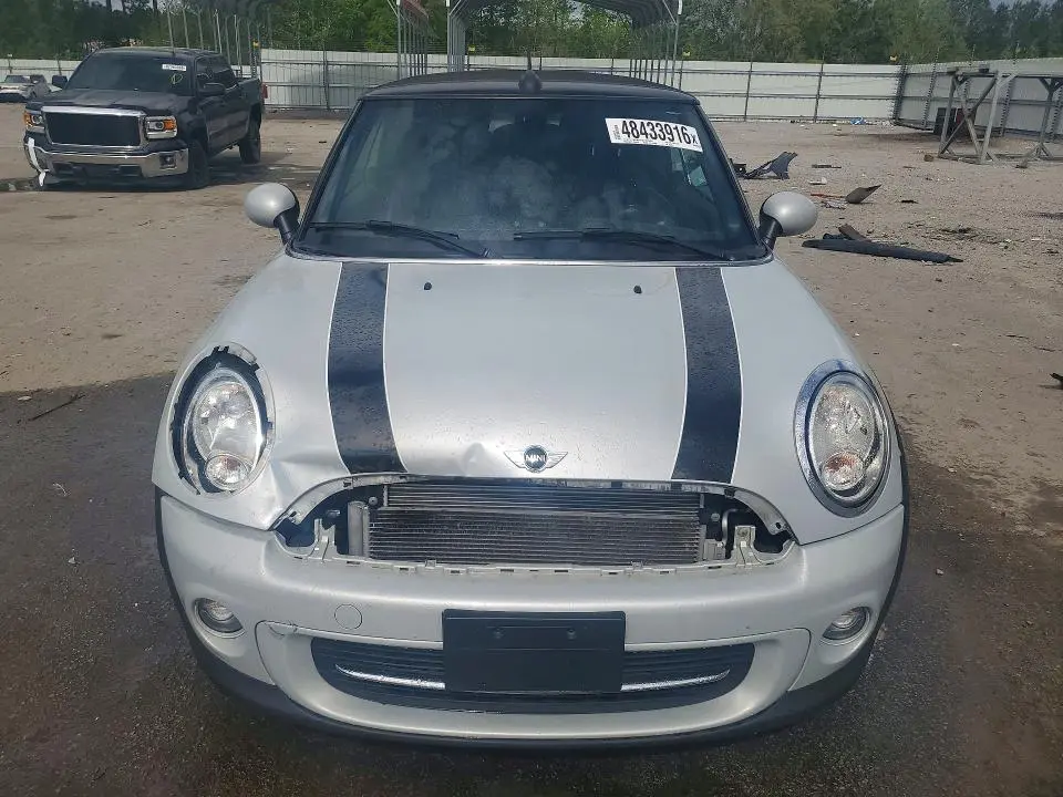 2015 MINI COOPER   