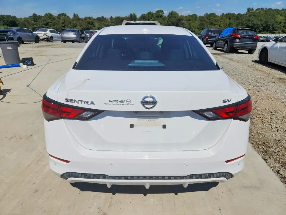 2021 NISSAN SENTRA SV  
