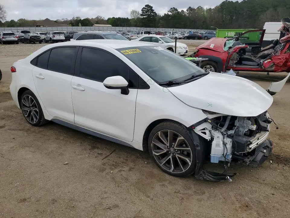 2021 TOYOTA COROLLA SE  