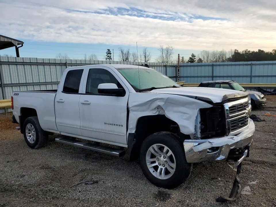 2015 CHEVROLET SILVERADO K1500 LT  