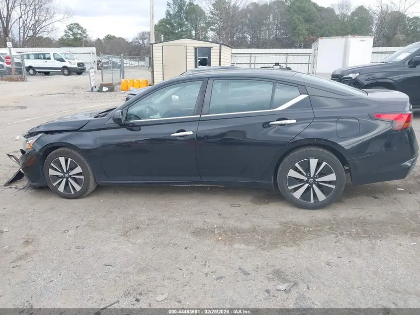 2021 NISSAN ALTIMA SV FWD