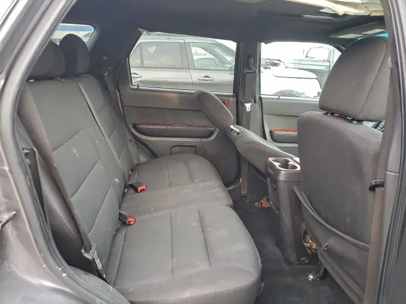 2010 FORD ESCAPE XLT  