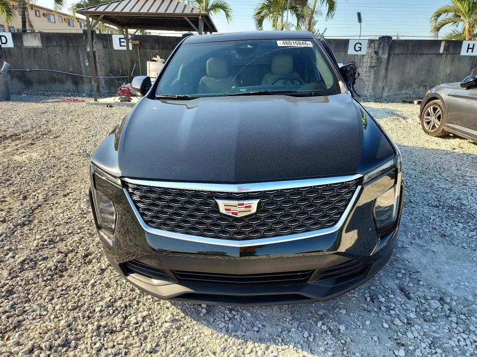 2024 CADILLAC XT4 LUXURY  
