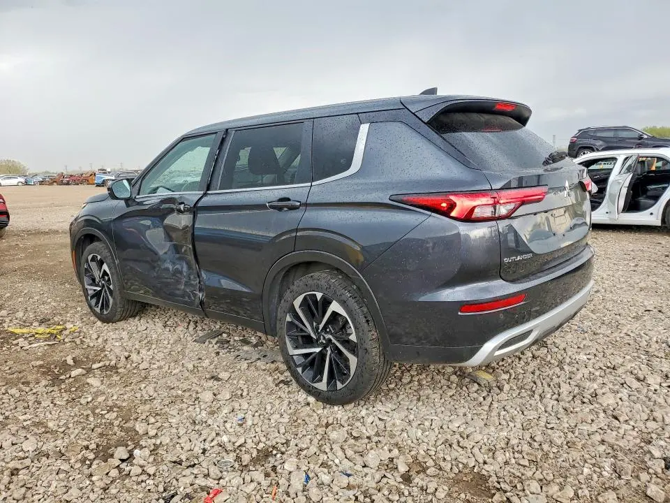 2024 MITSUBISHI OUTLANDER SE  