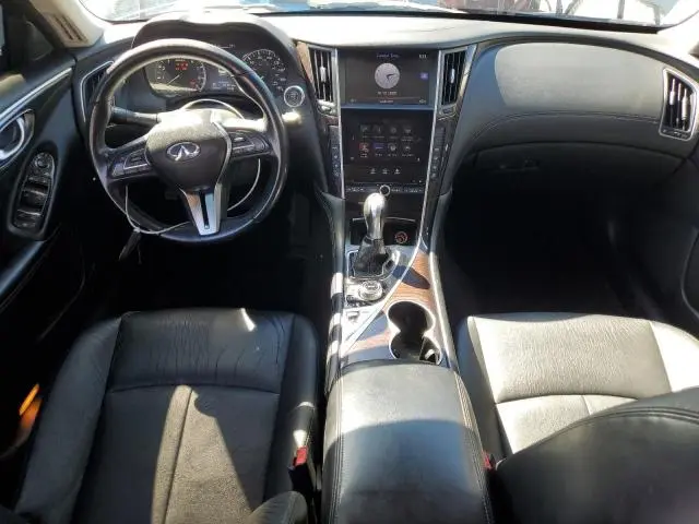 2018 INFINITI Q50 LUXE  