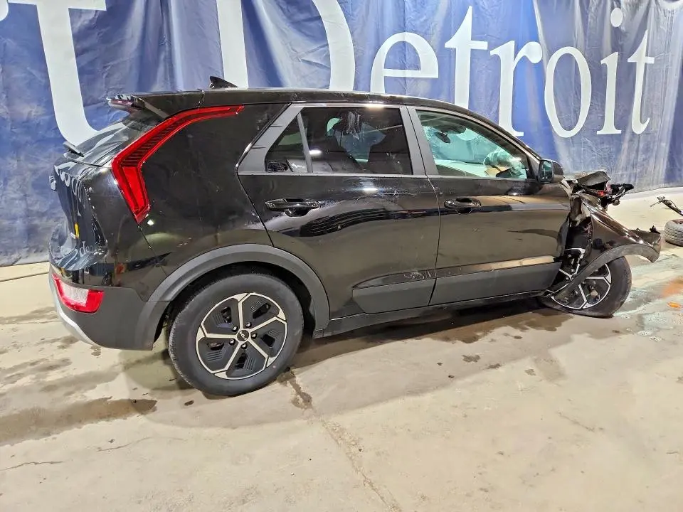 2026 KIA NIRO LX  