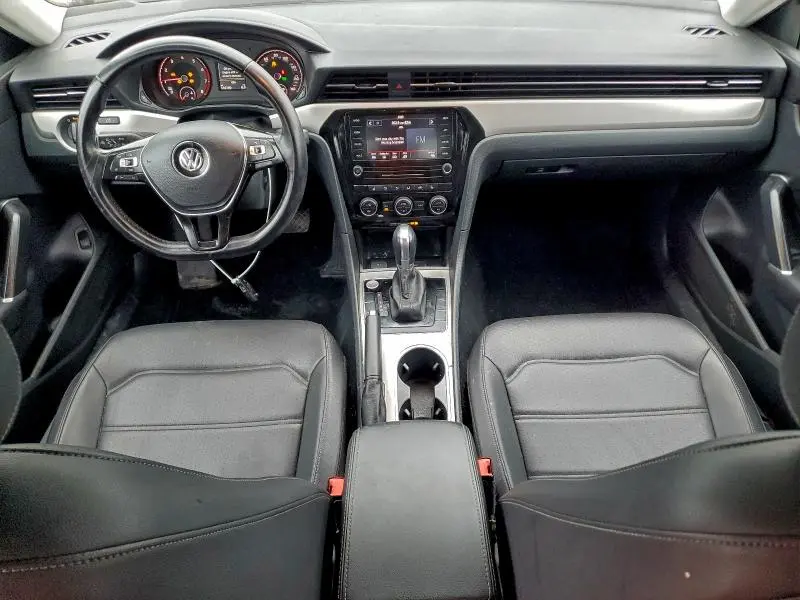 2020 VOLKSWAGEN PASSAT SE  